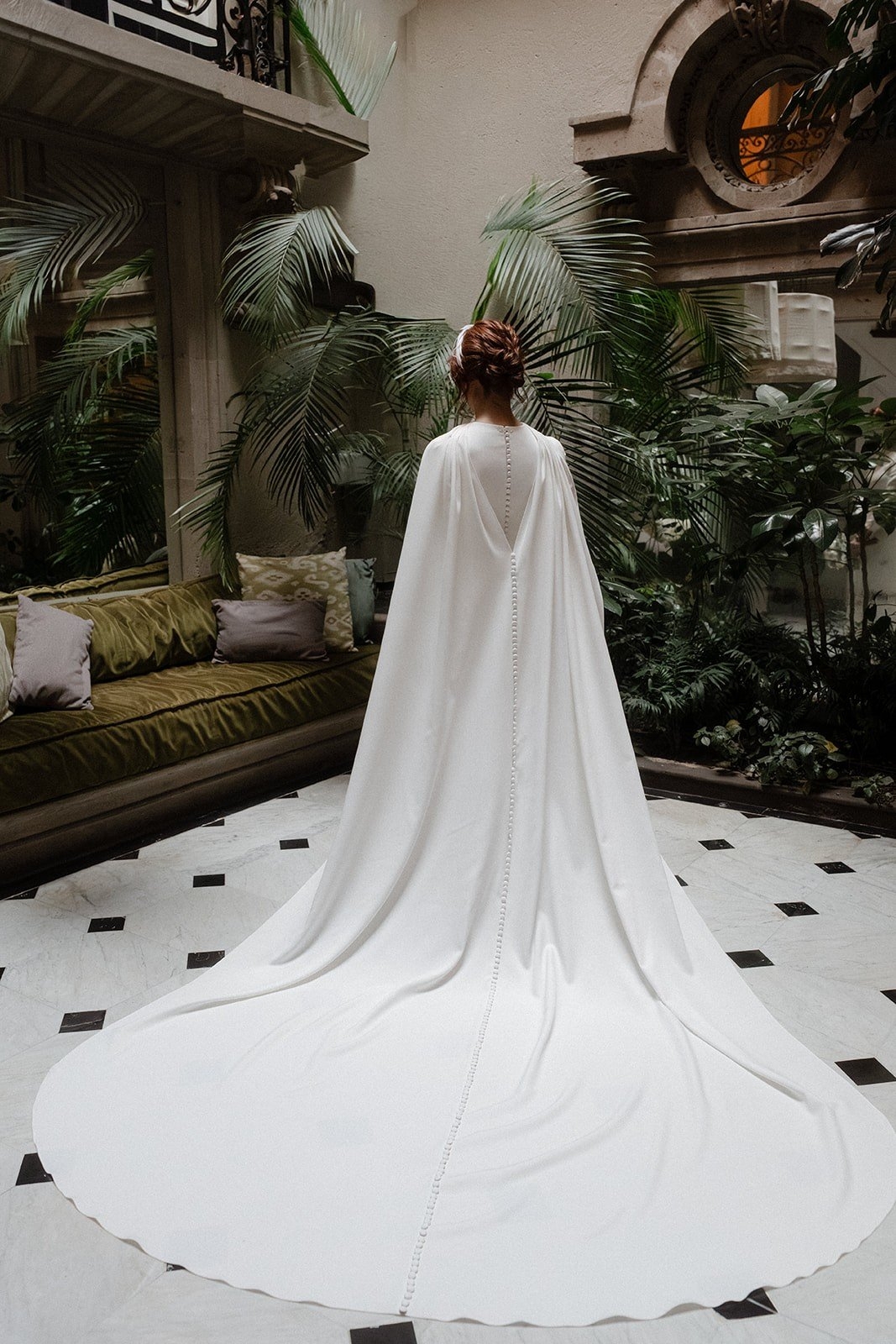 carousel-hero-element image-1